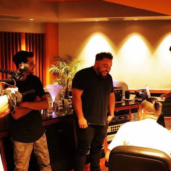 Meet your Posher, Alex - Picture 1 of 1